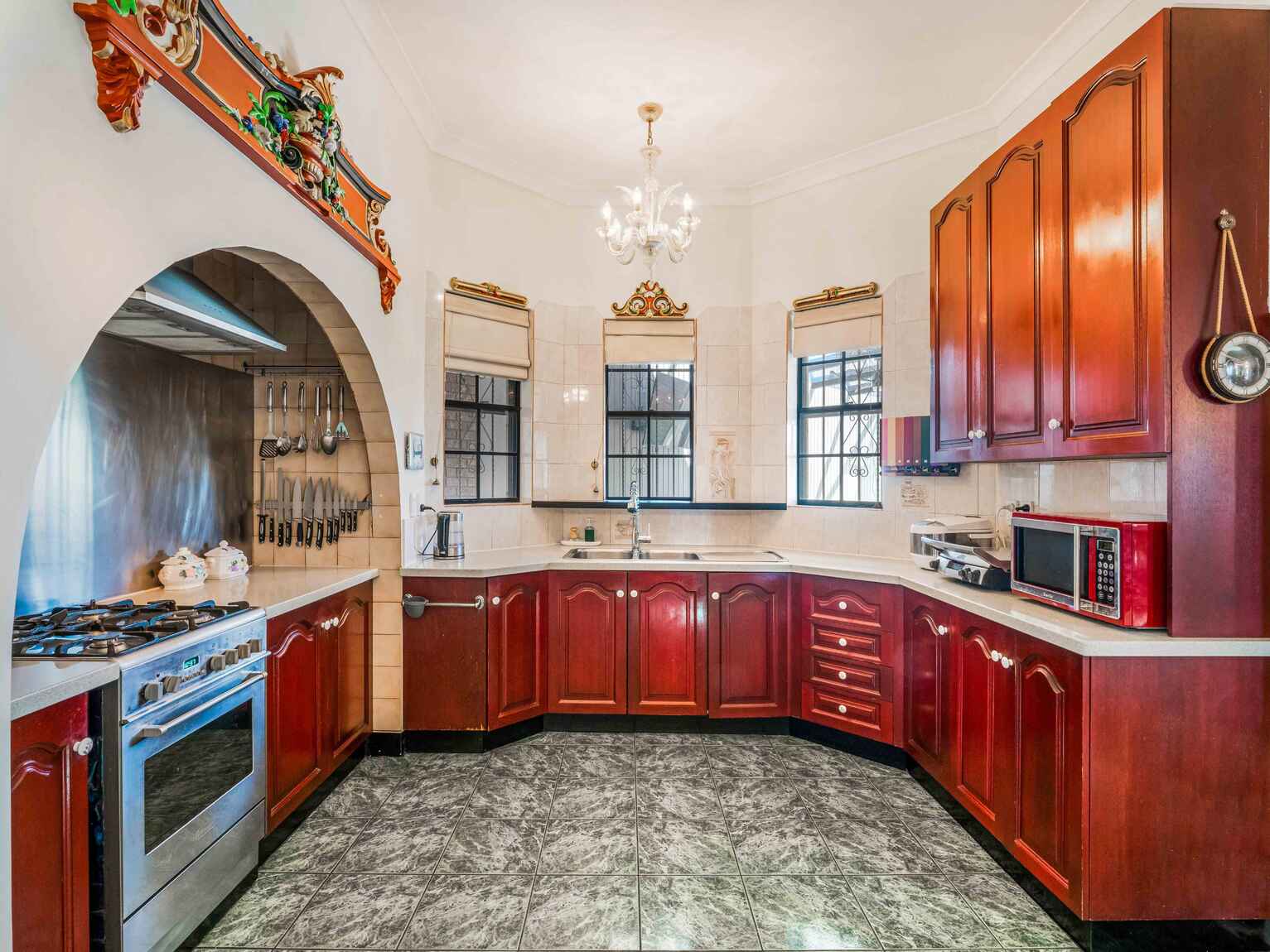 6 Gazi Close Bossley Park