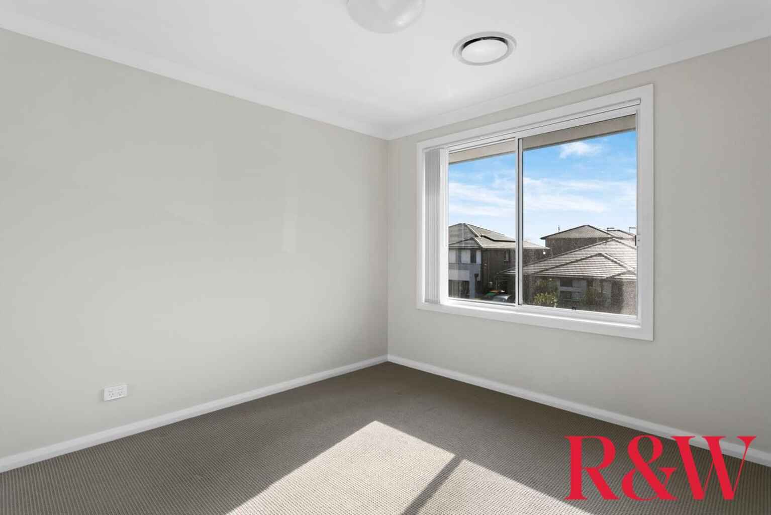 82 Webber Circuit Bardia