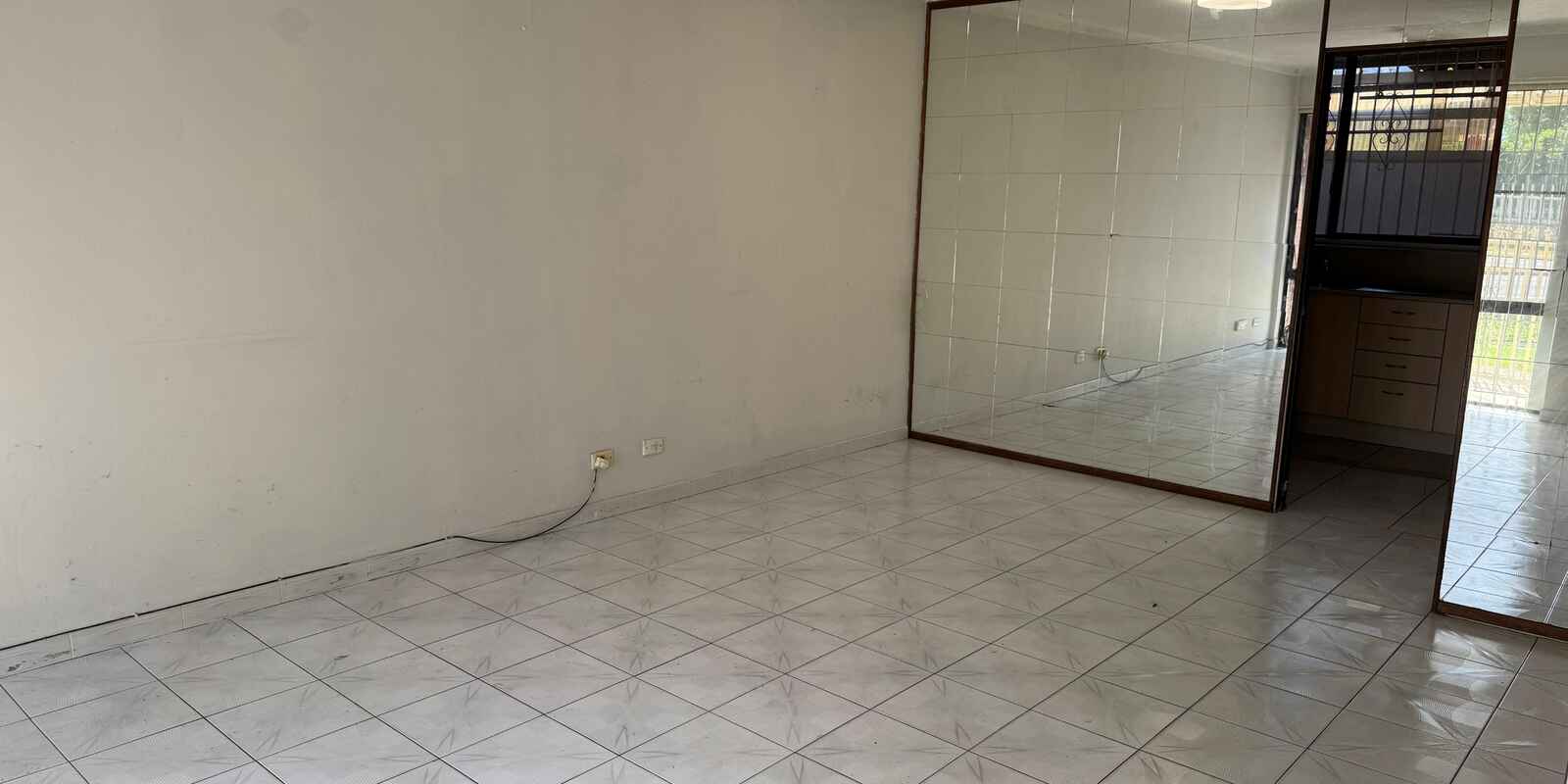 2/26 St Johns Road Cabramatta