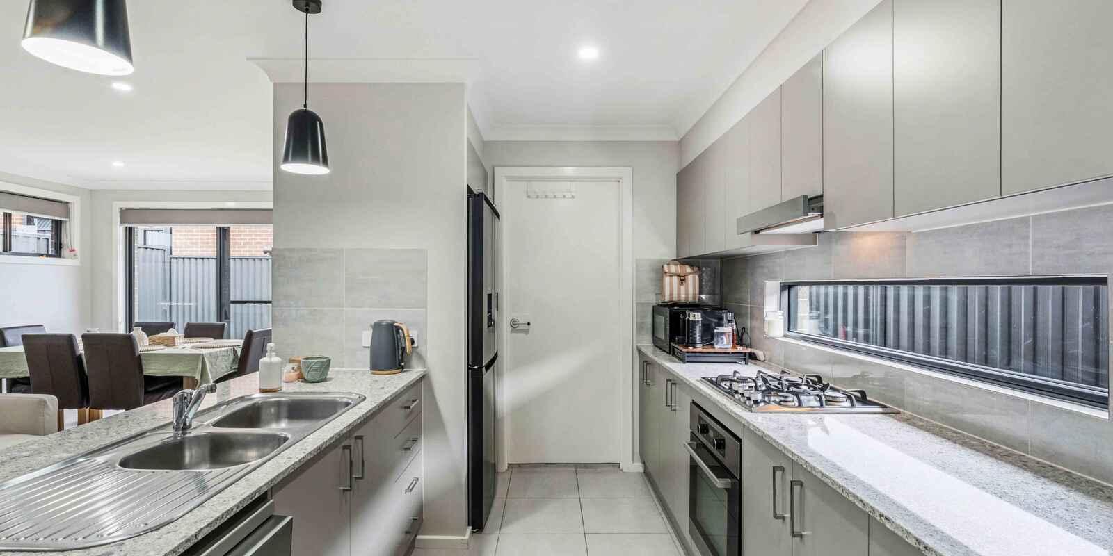 6 King Rock Road Austral