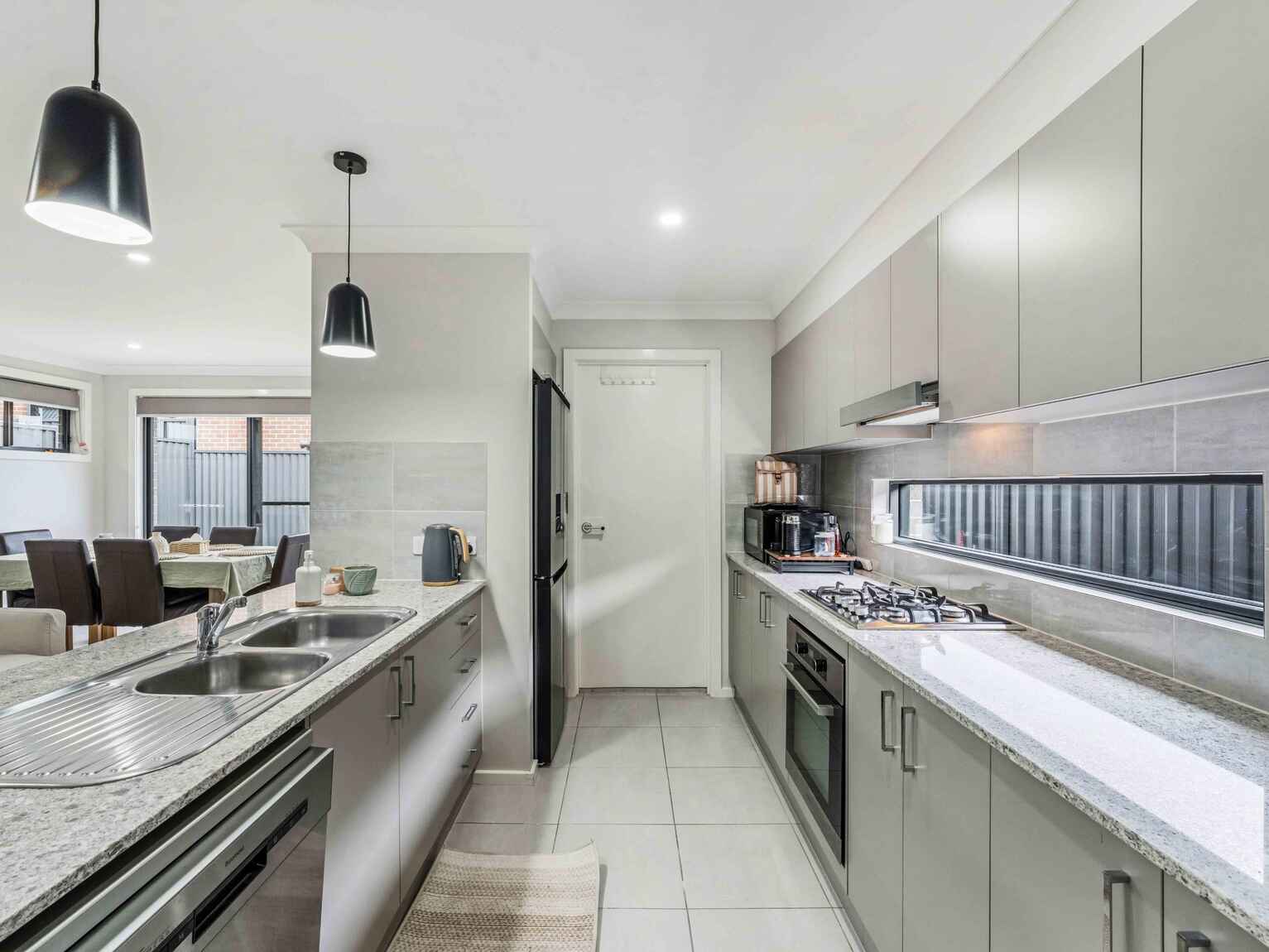 6 King Rock Road Austral