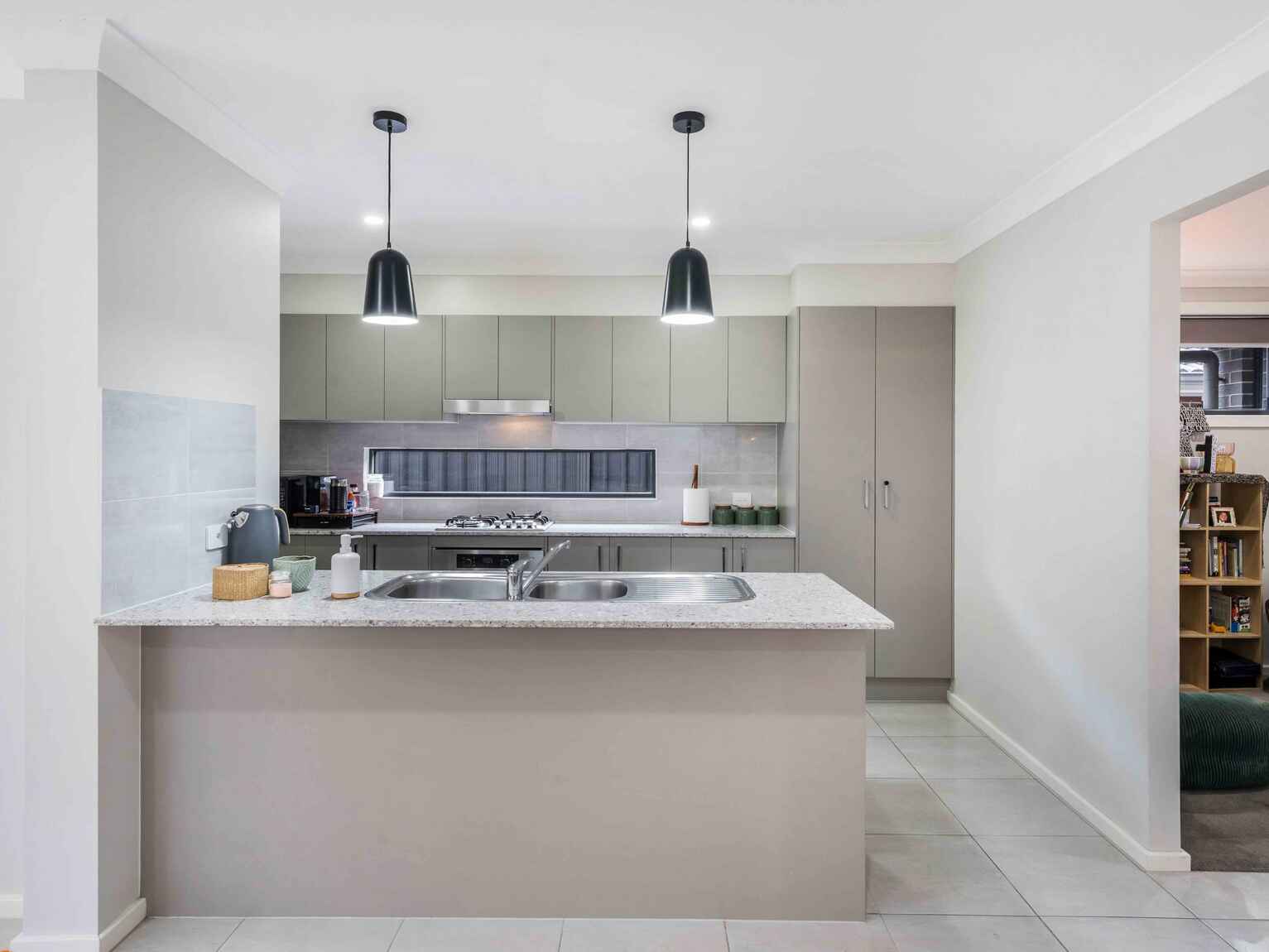 6 King Rock Road Austral