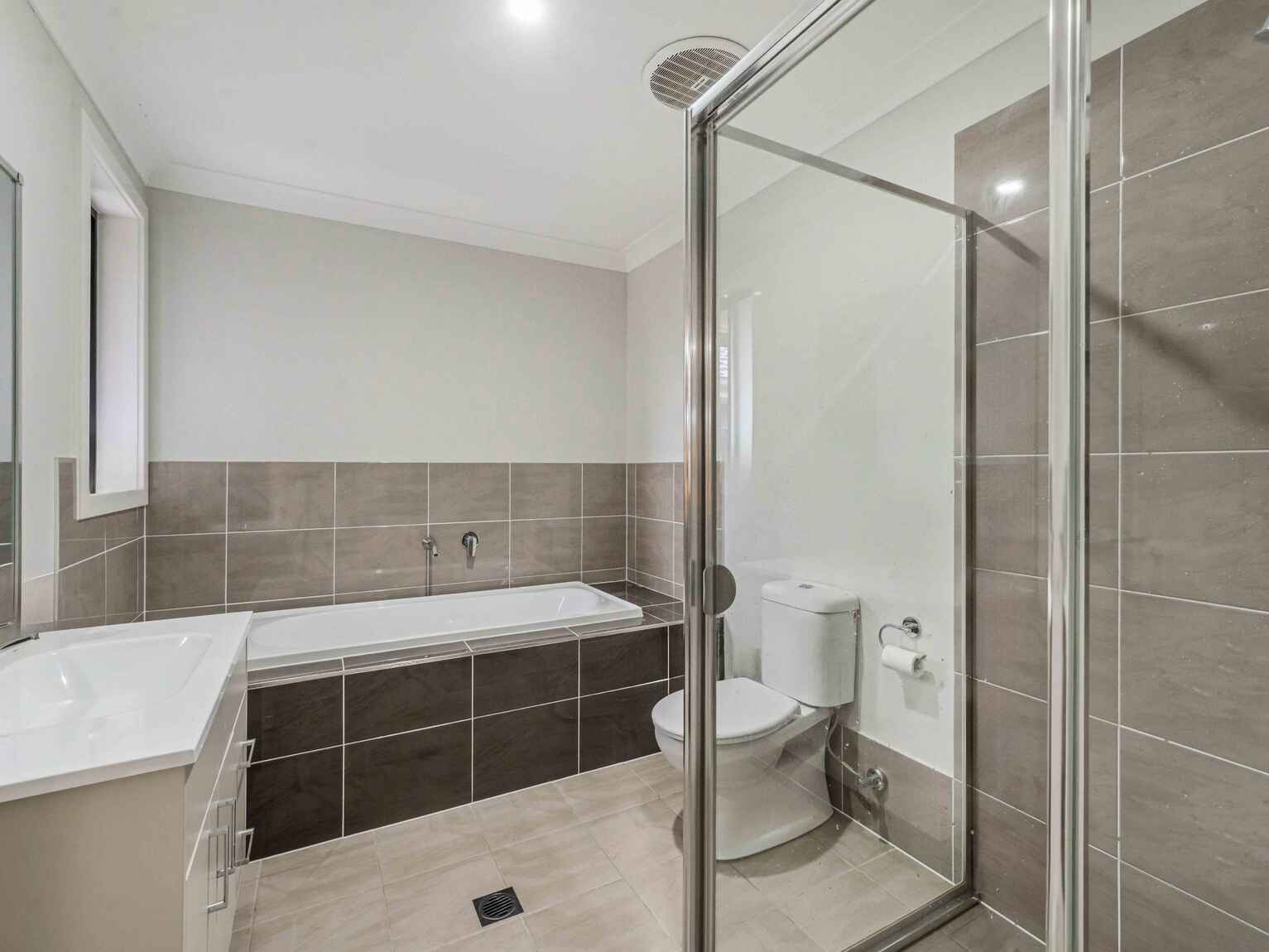 6 King Rock Road Austral