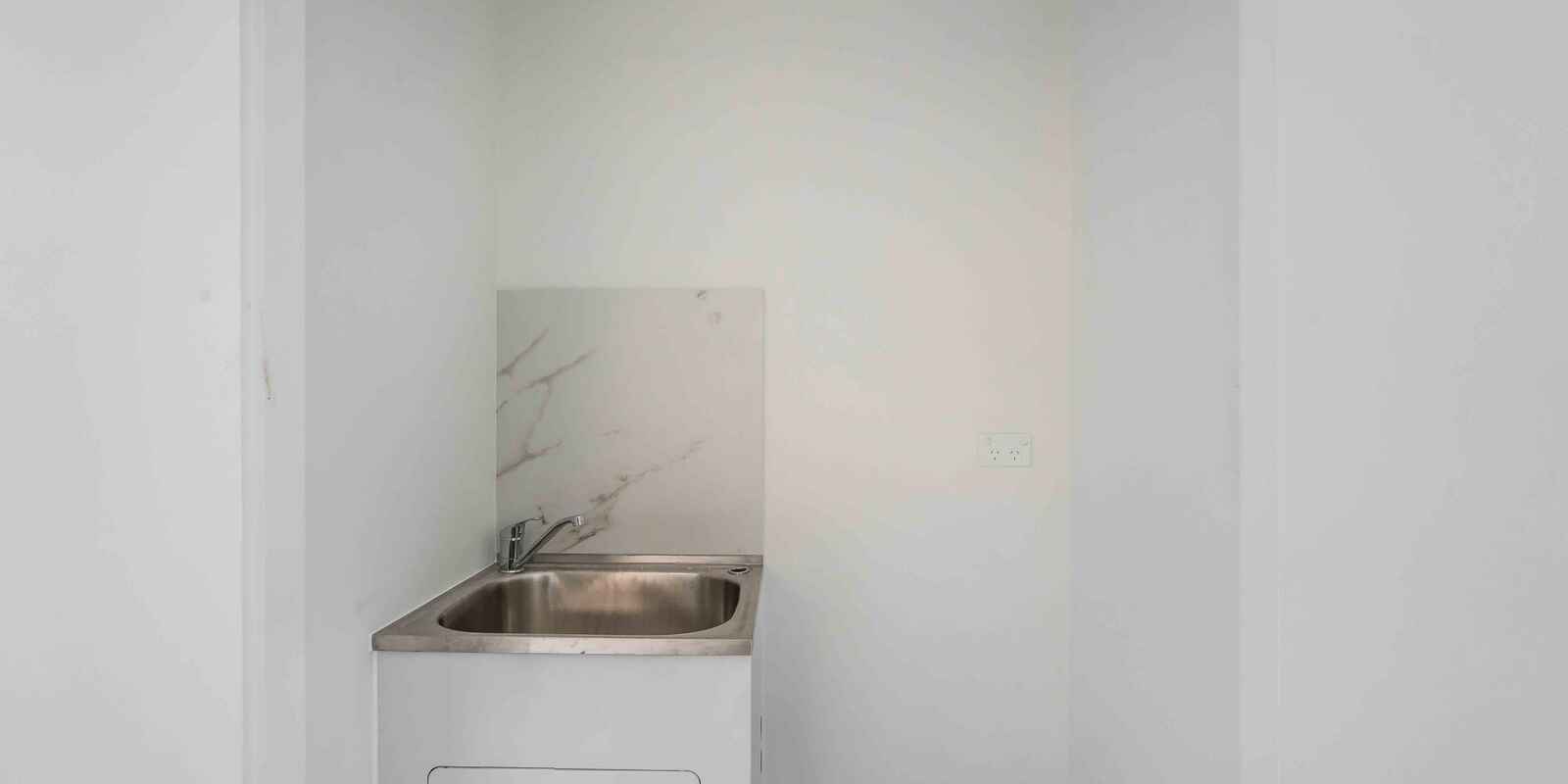 150c Hill Road Lurnea