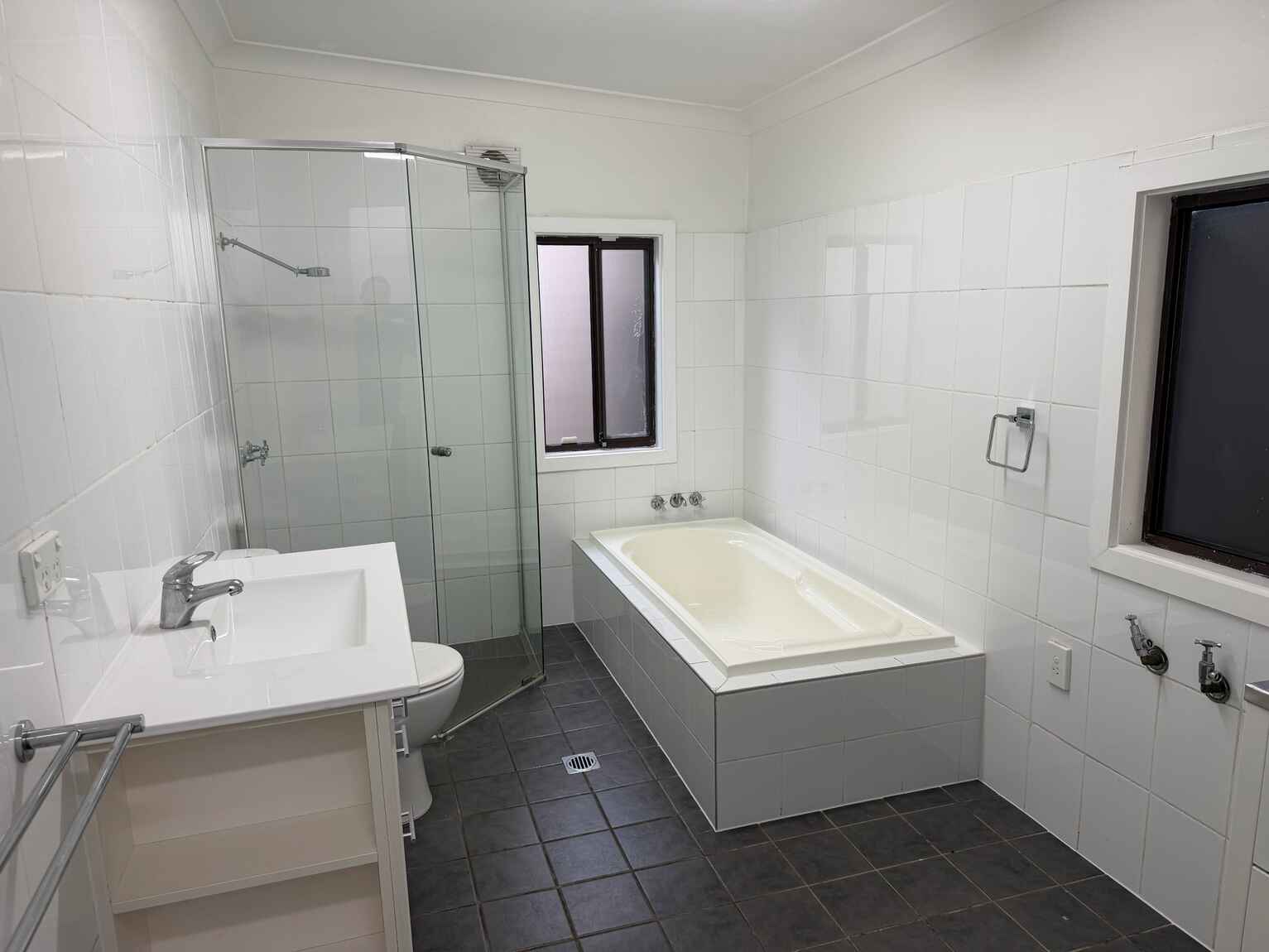 443 Hoxton Park Rd Hoxton Park 443 Hoxton Park Rd Hoxton Park