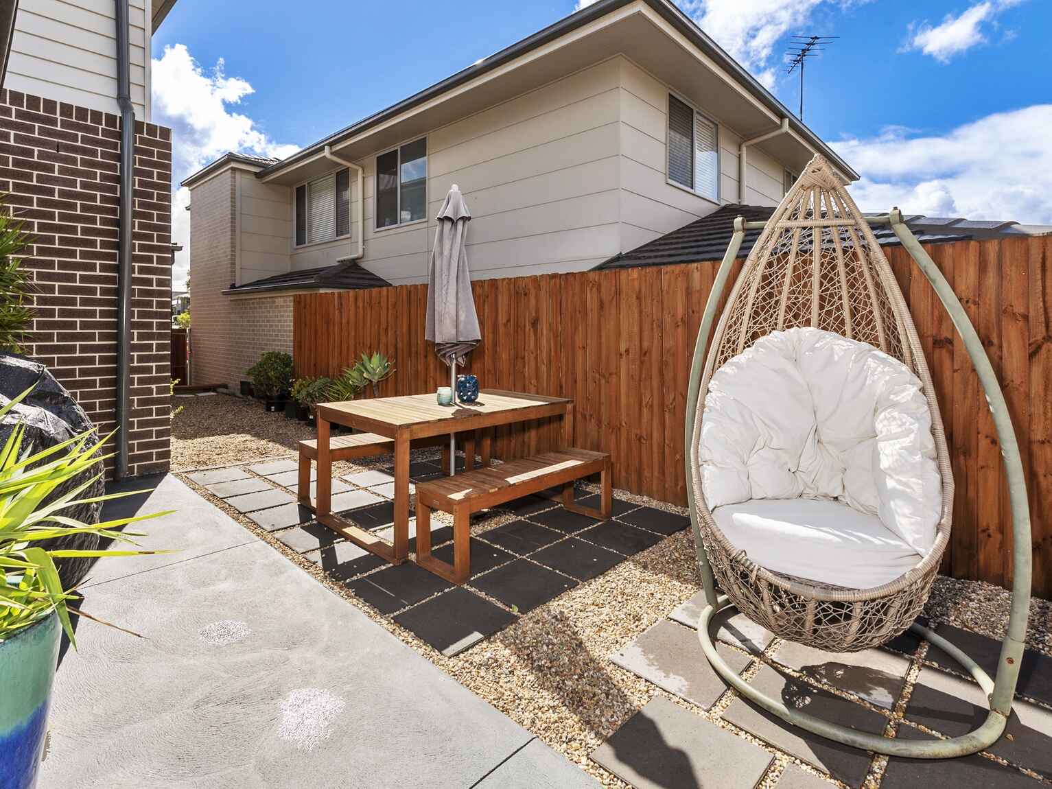 9 Hugh Terrace Middleton Grange 9 Hugh Terrace Middleton Grange