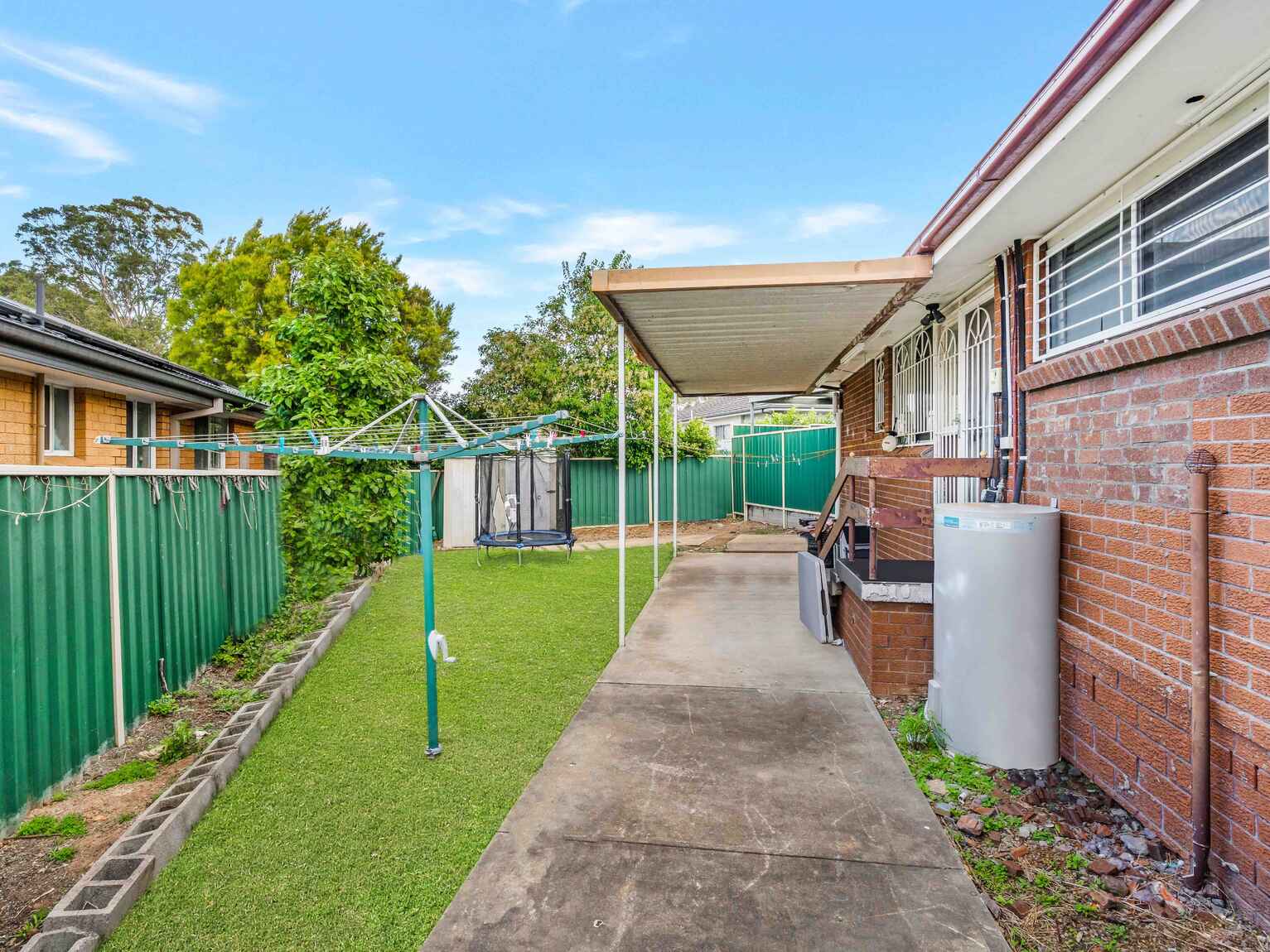 4 Charlotte Close Lurnea 4 Charlotte Close Lurnea