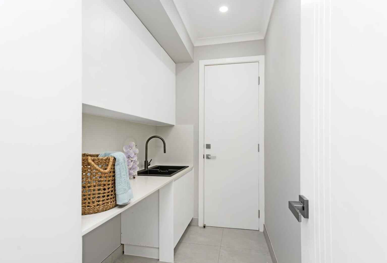 9 Carnamah Road Austral