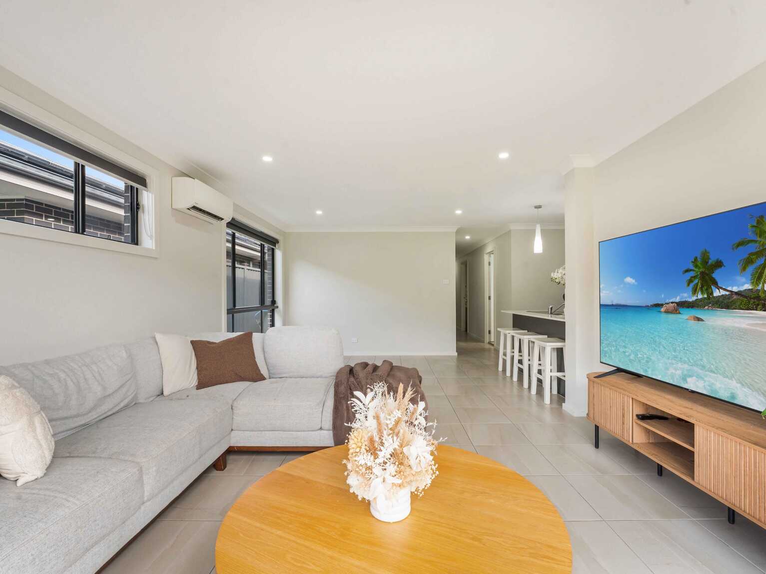 16 Cortina Avenue Austral