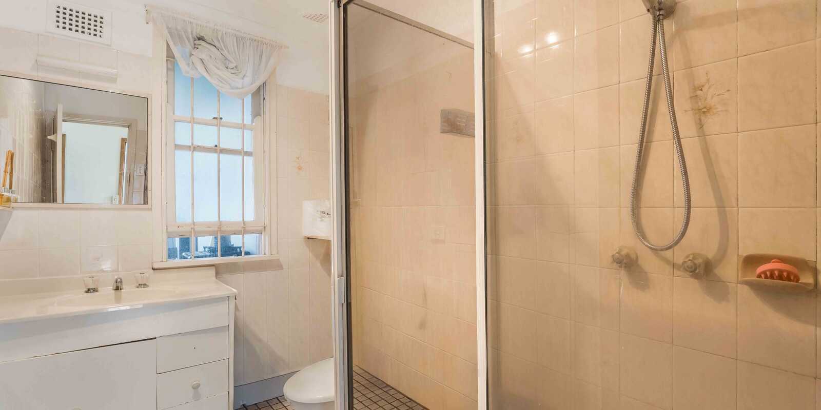 19 Guthega Crescent Heckenberg