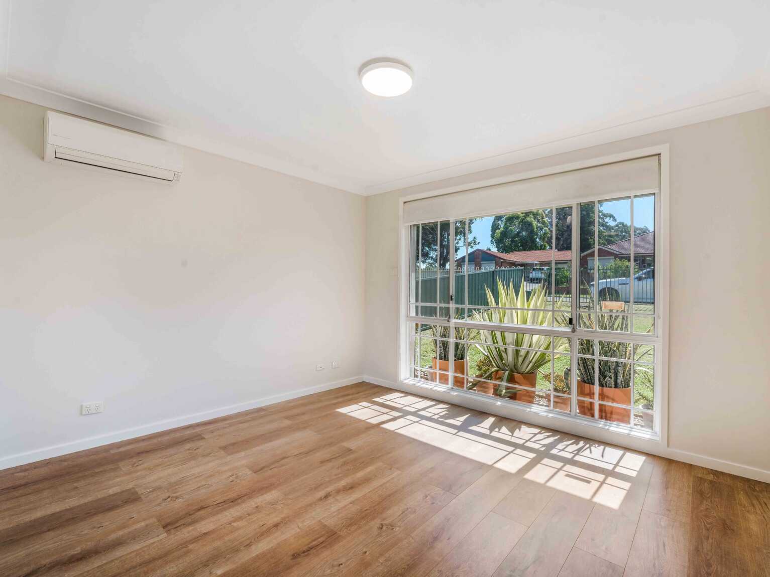 68 Starling Street Green Valley