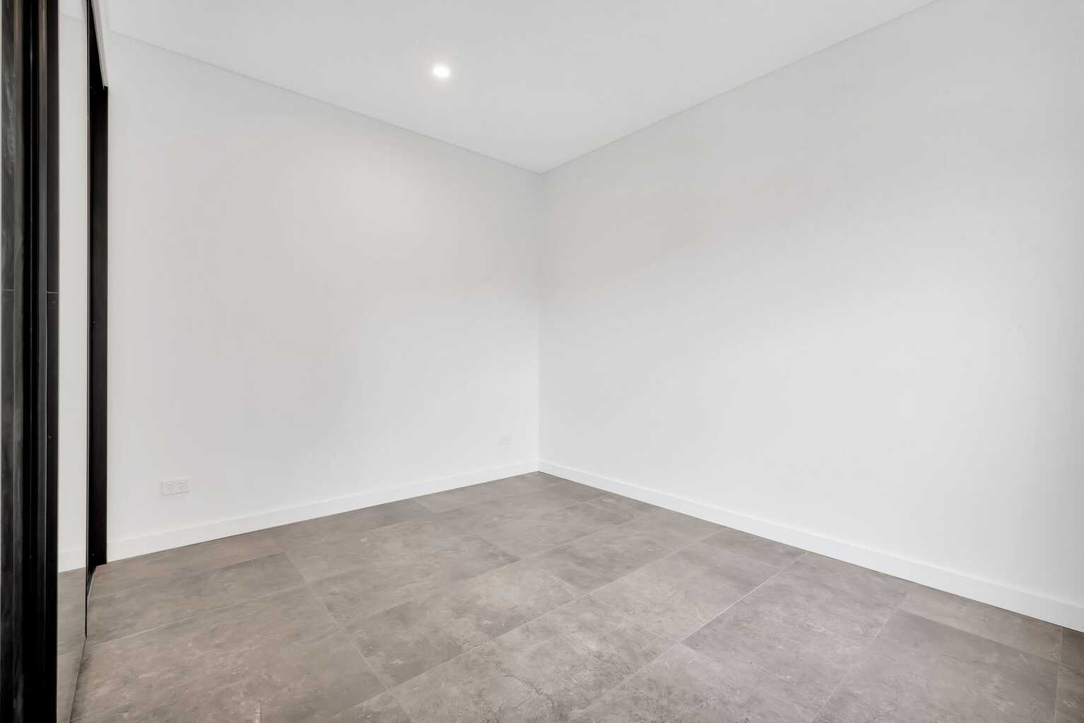 24B Kiernan Crescent Abbotsbury