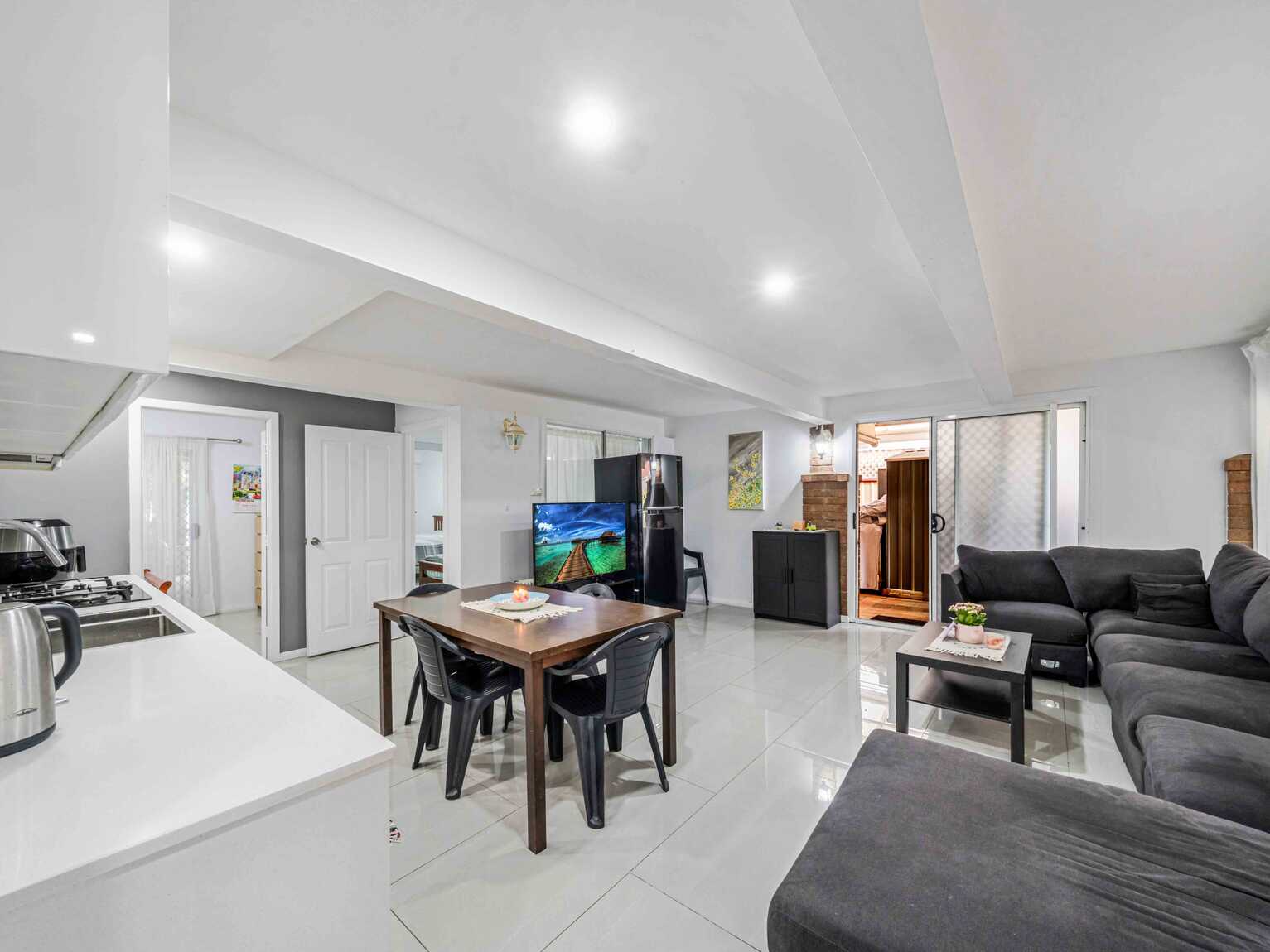 30 Knight Street Lansvale 30 Knight Street Lansvale