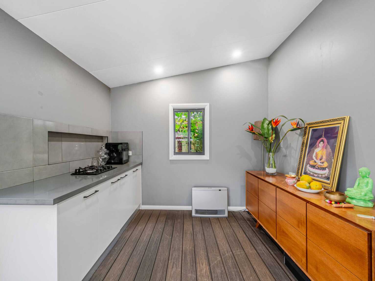 30 Knight Street Lansvale 30 Knight Street Lansvale