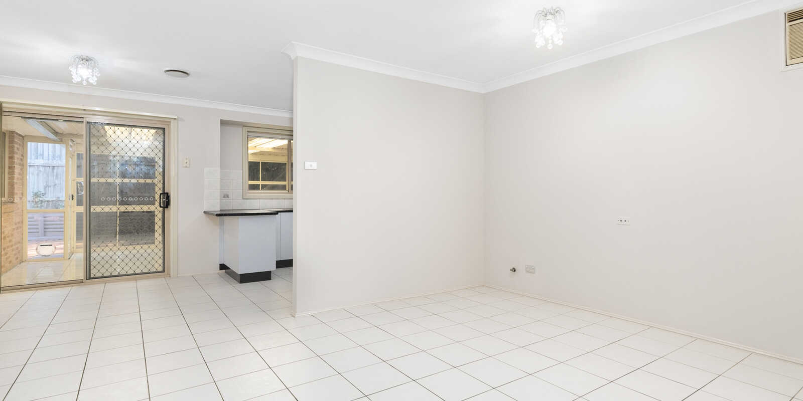 24 Tingha Close Hinchinbrook