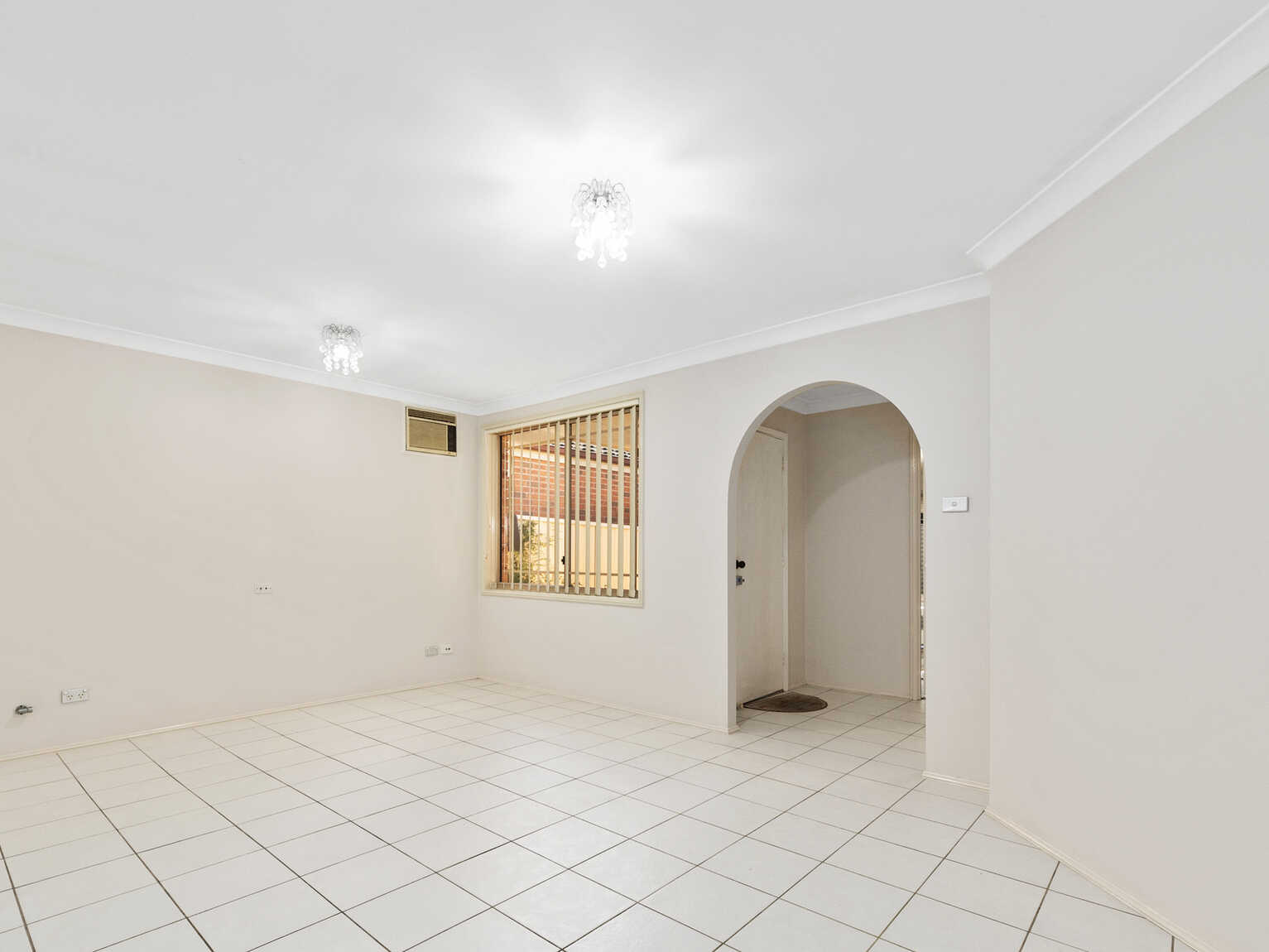 24 Tingha Close Hinchinbrook