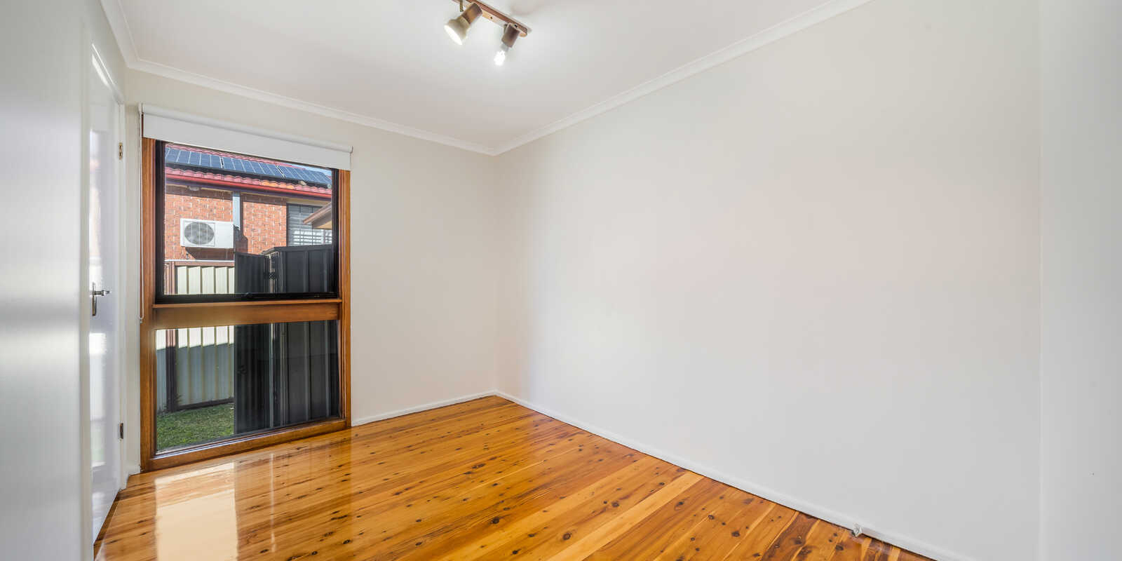 88 Brown Road Bonnyrigg