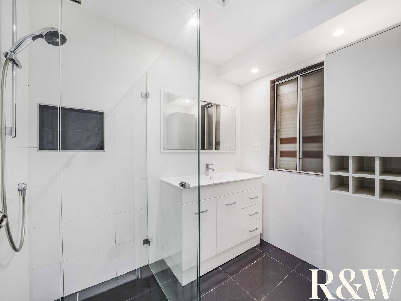 9 Grebe Place Hinchinbrook