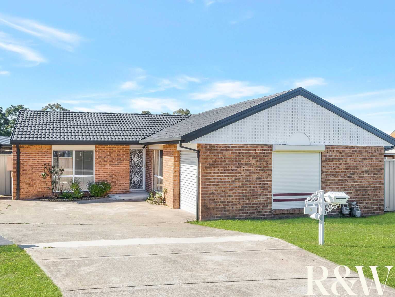 9 Grebe Place Hinchinbrook