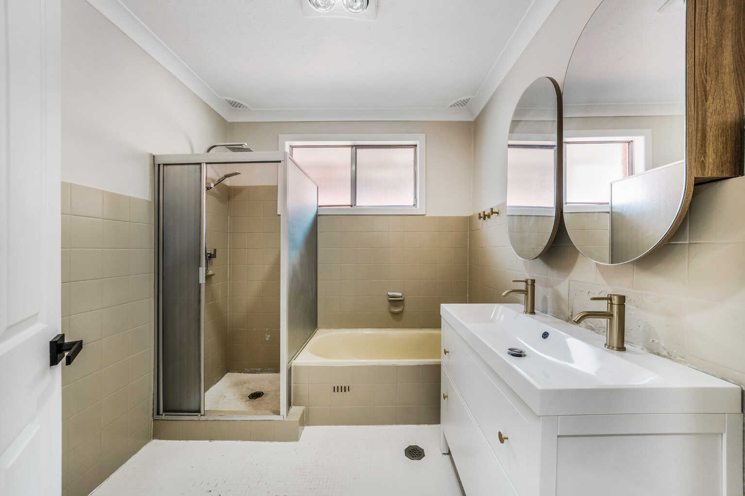 15 Bird Avenue Lurnea