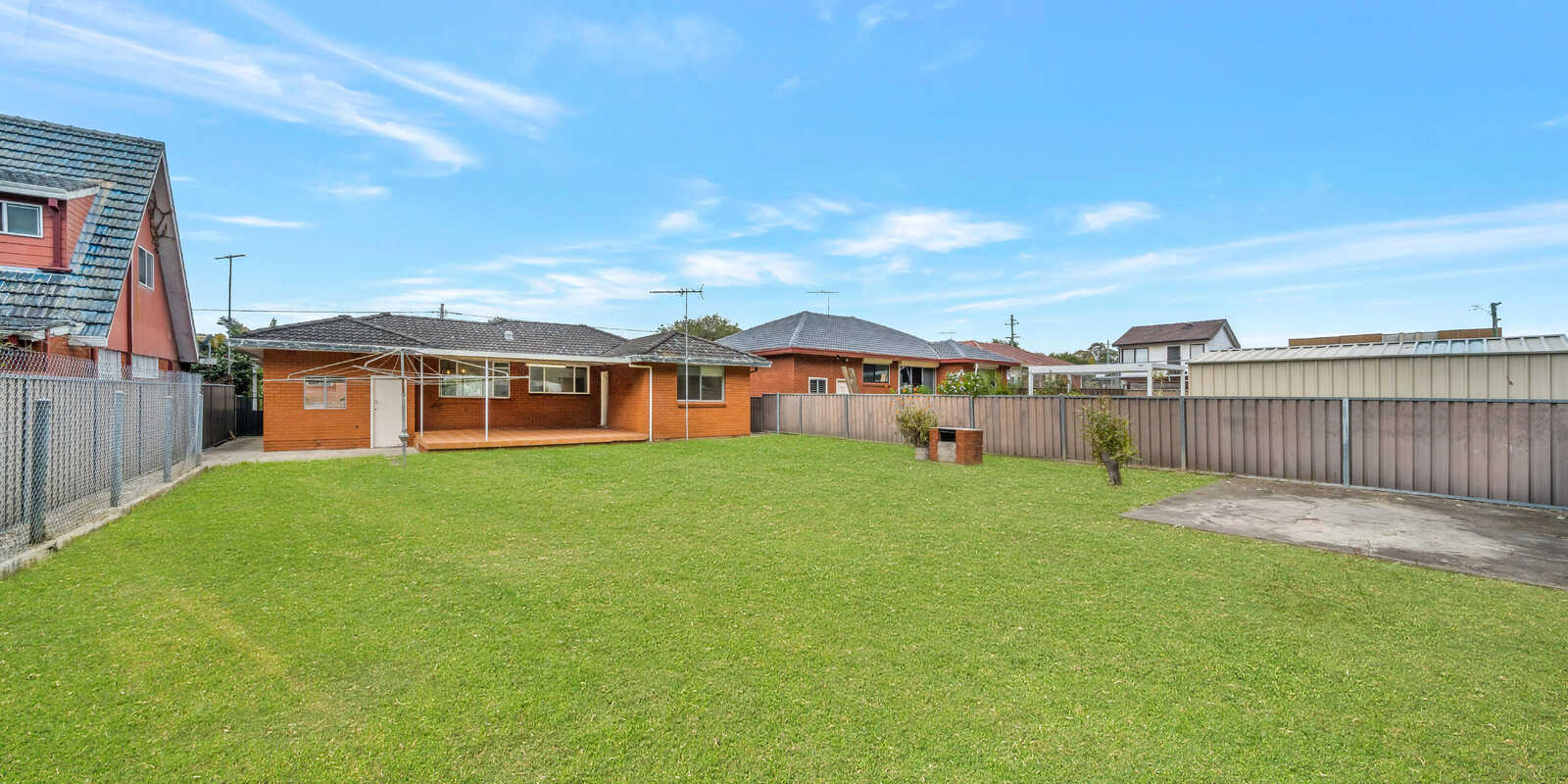 15 Bird Avenue Lurnea