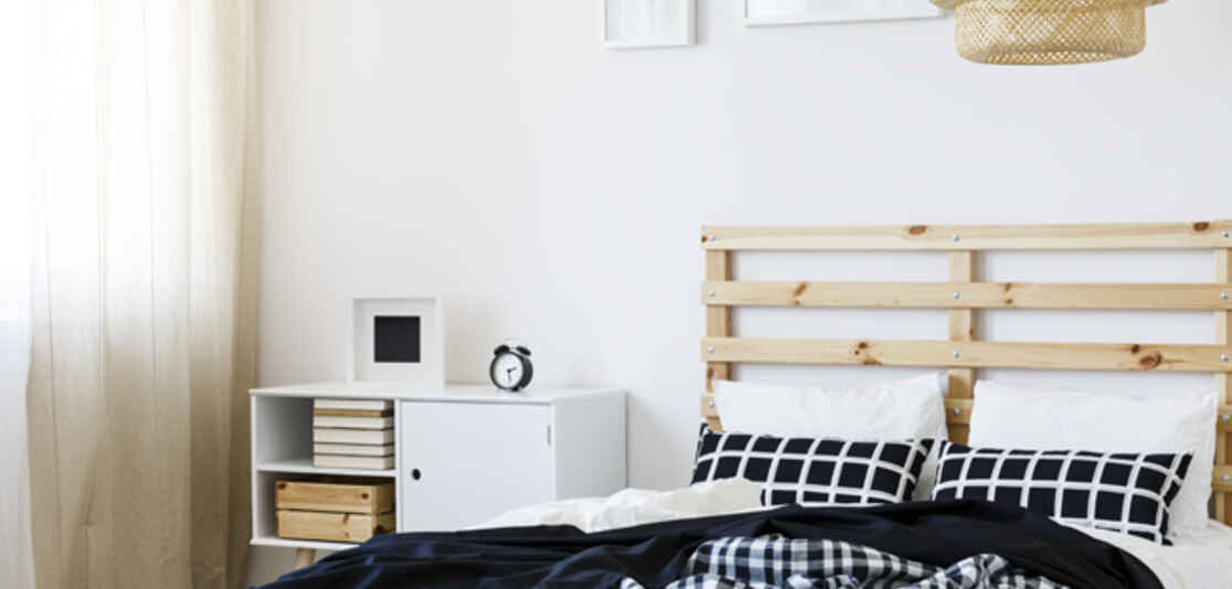 STYLING UP A SMALL BEDROOM