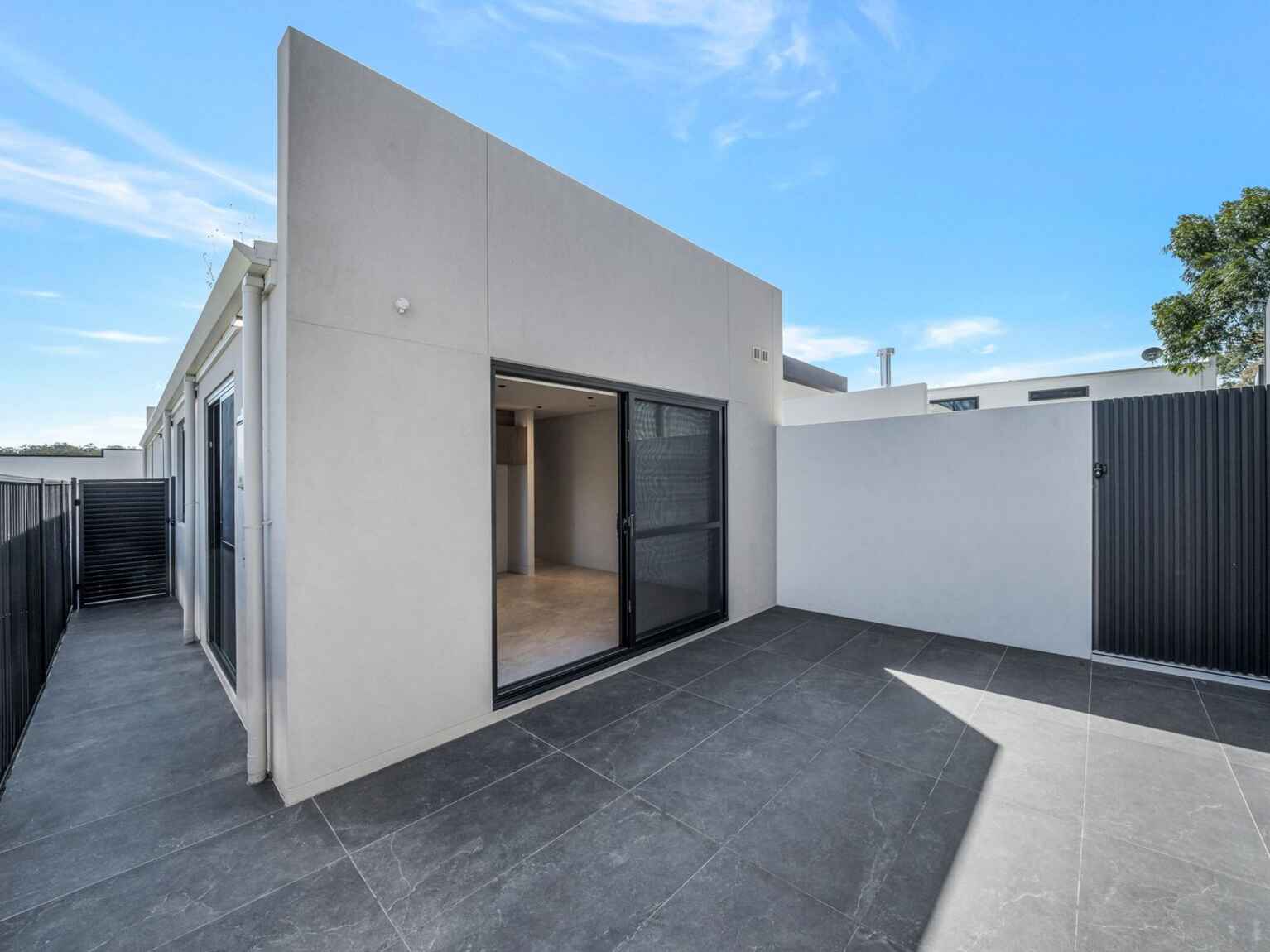 22a Kiernan Crescent Abbotsbury