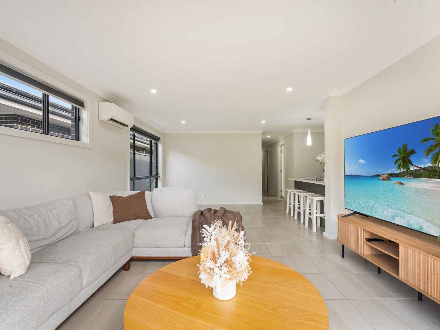 16 Cortina Avenue Austral 16 Cortina Avenue Austral