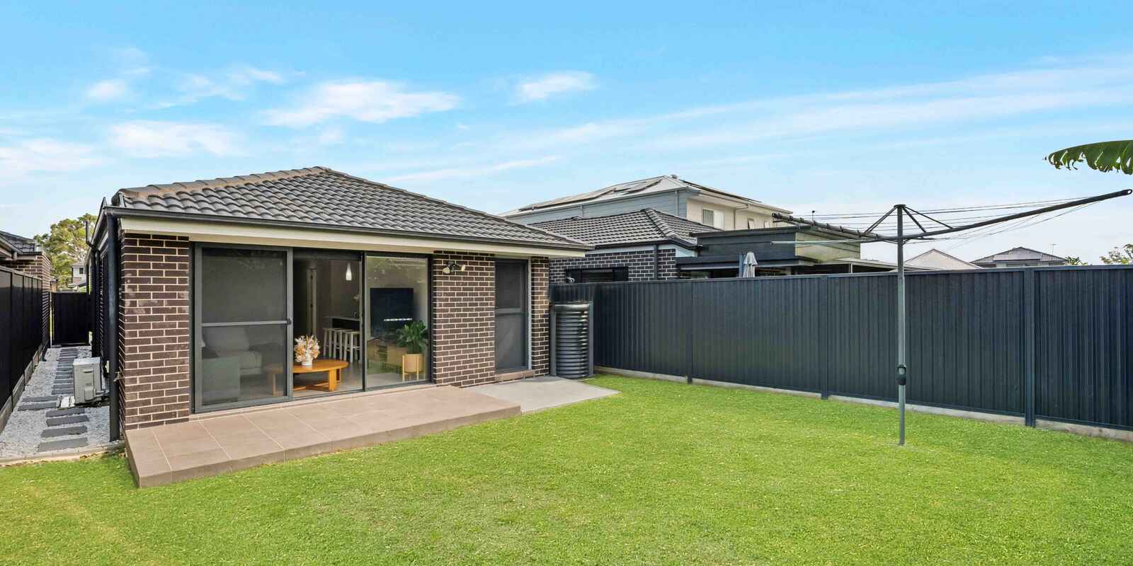 16 Cortina Avenue Austral 16 Cortina Avenue Austral