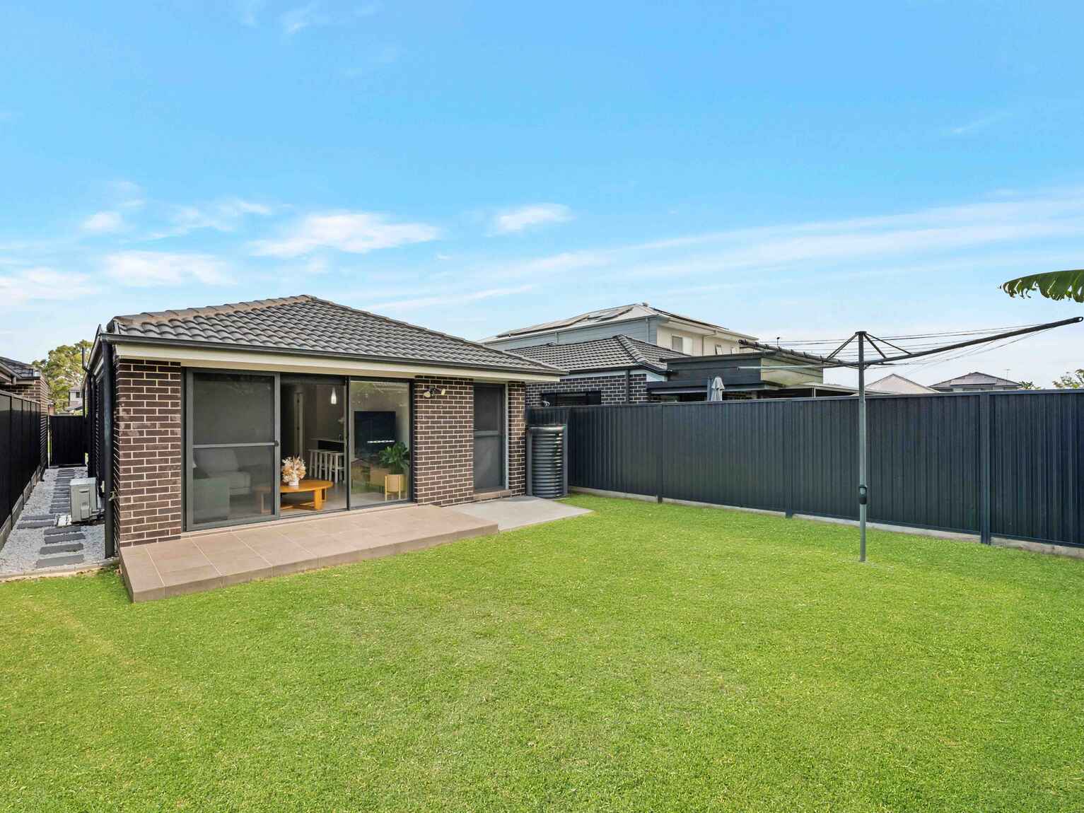 16 Cortina Avenue Austral 16 Cortina Avenue Austral