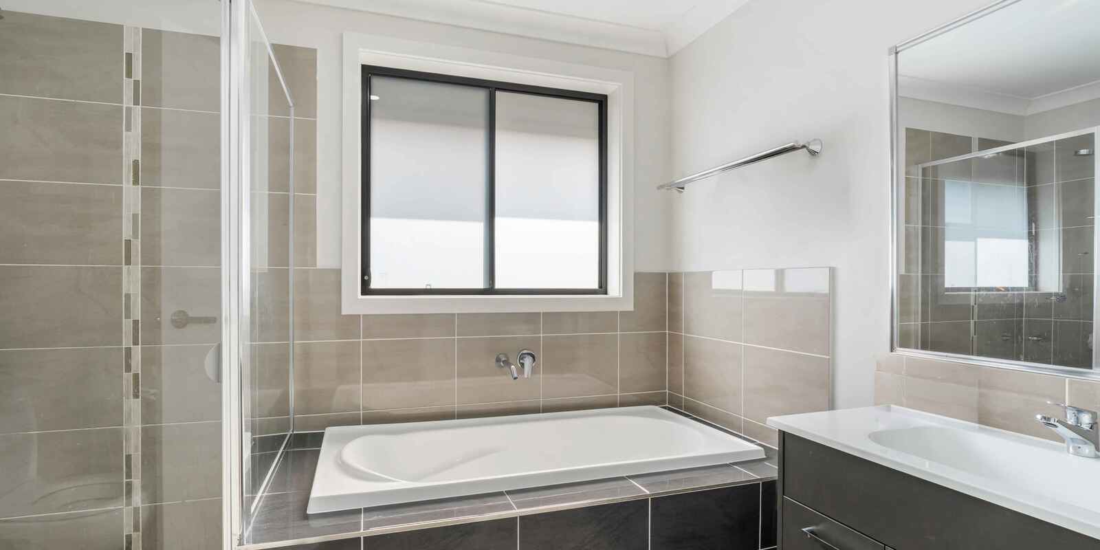 16 Cortina Avenue Austral 16 Cortina Avenue Austral