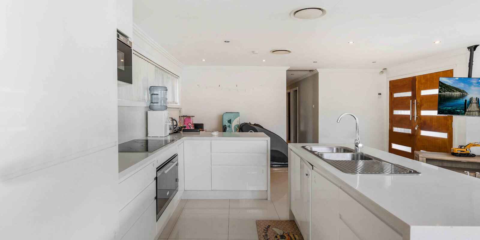 4 Charlotte Close Lurnea 4 Charlotte Close Lurnea