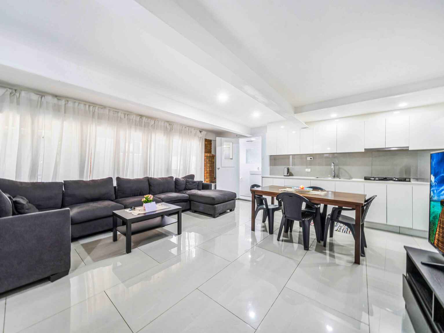 30 Knight Street Lansvale 30 Knight Street Lansvale