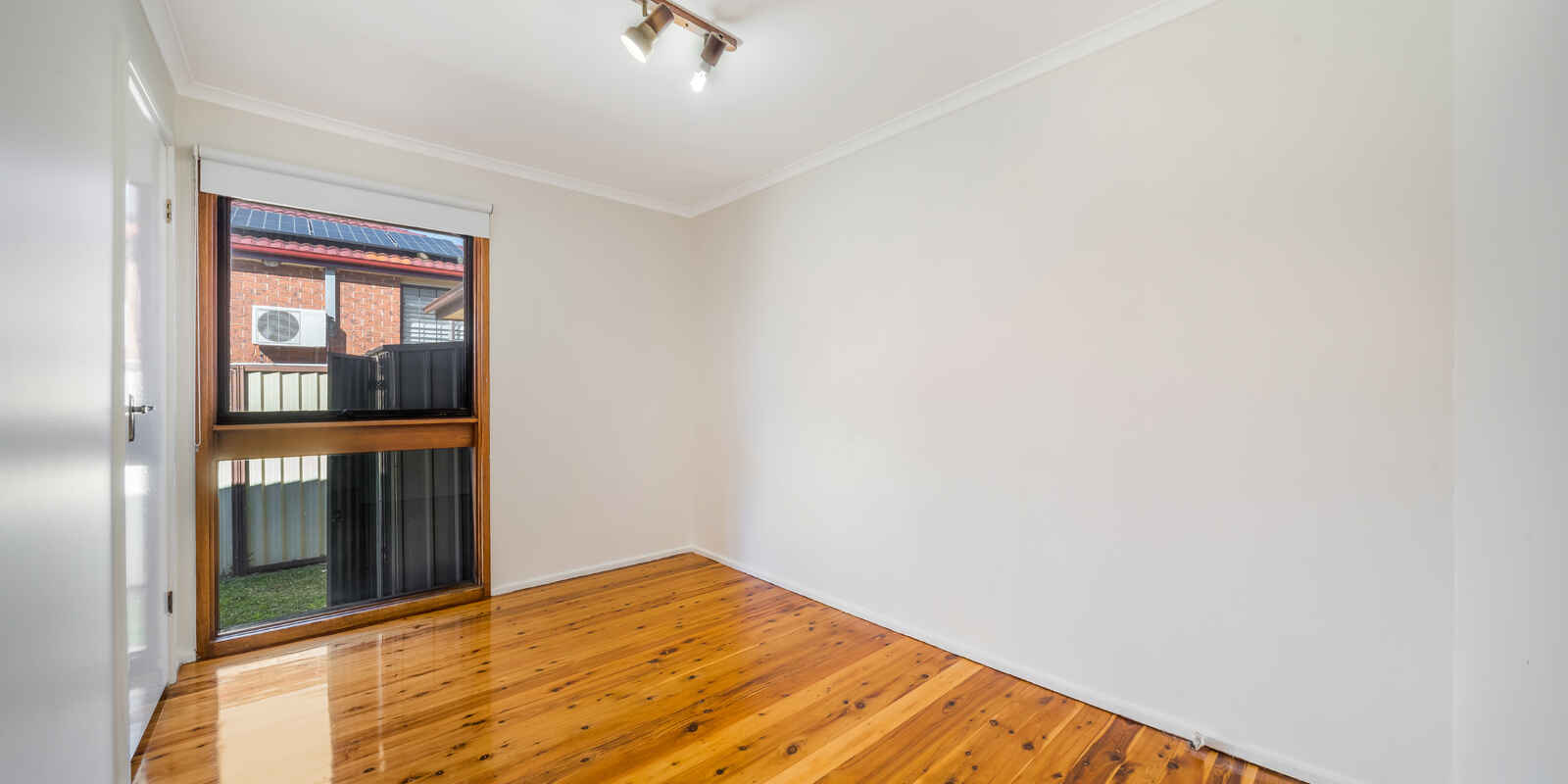 88 Brown Road Bonnyrigg