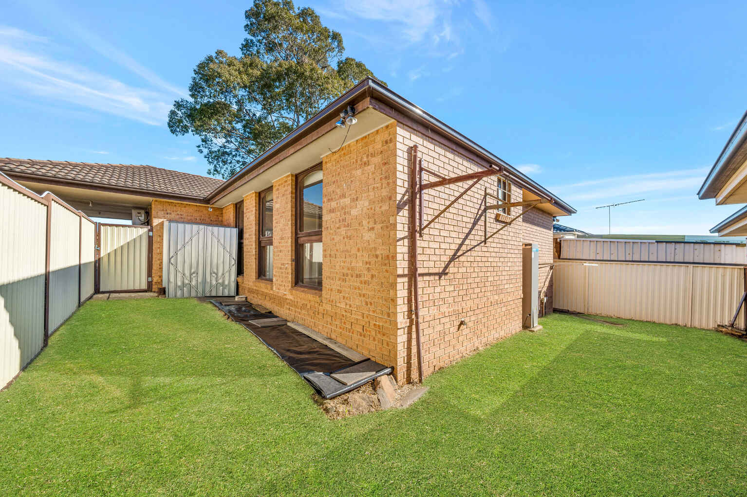 88 Brown Road Bonnyrigg