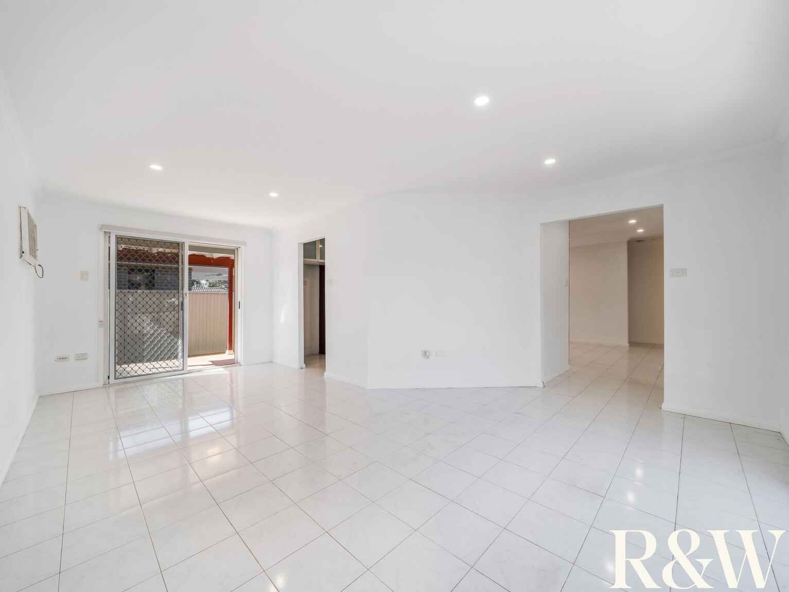 9 Grebe Place Hinchinbrook