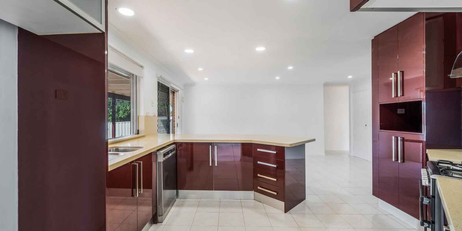 9 Grebe Place Hinchinbrook