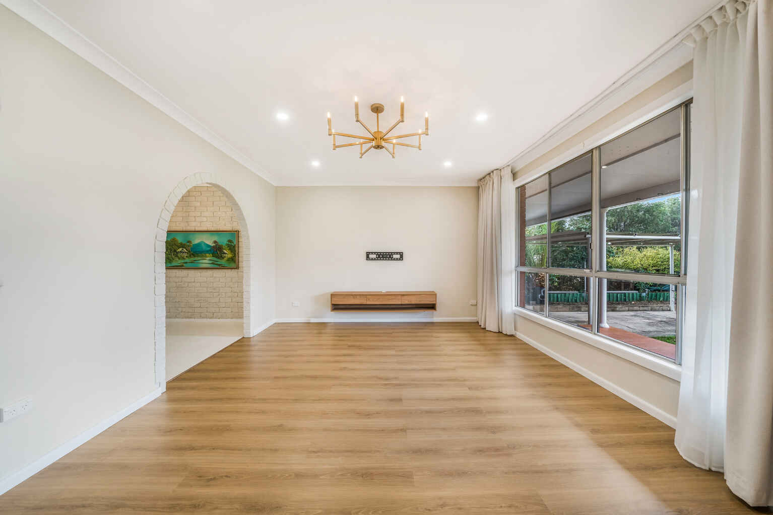 15 Bird Avenue Lurnea
