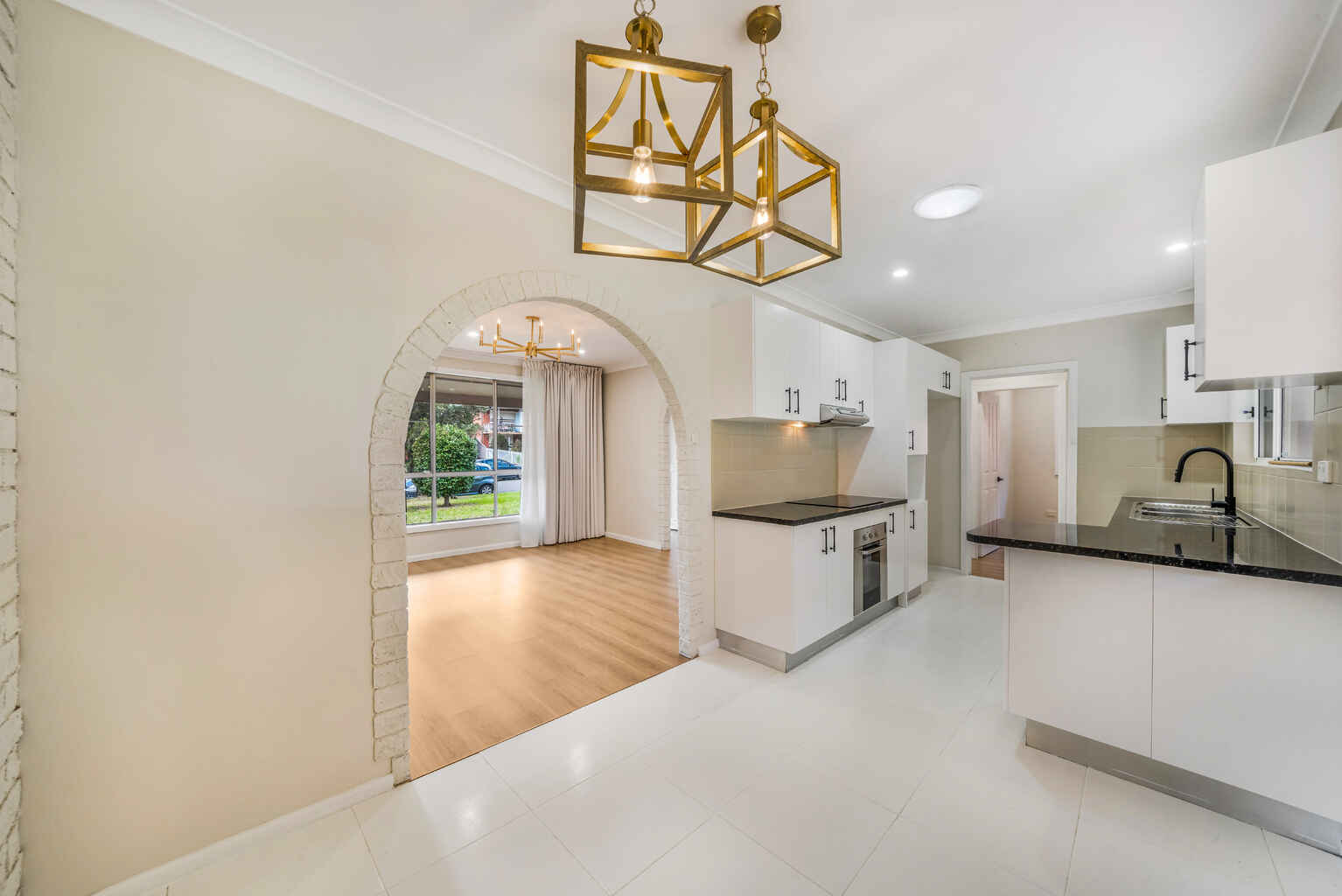 15 Bird Avenue Lurnea