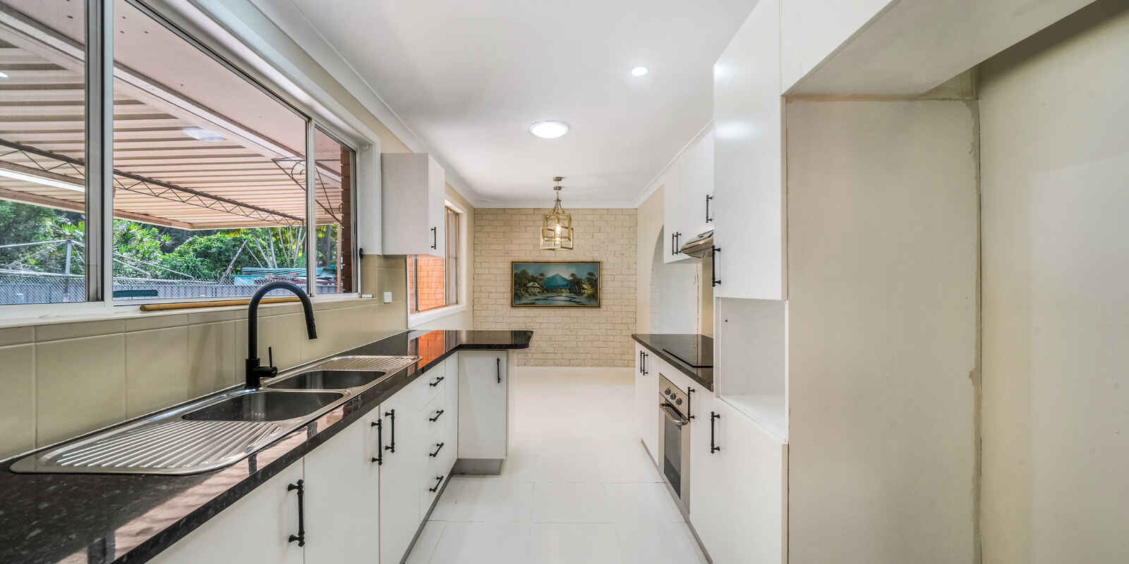 15 Bird Avenue Lurnea