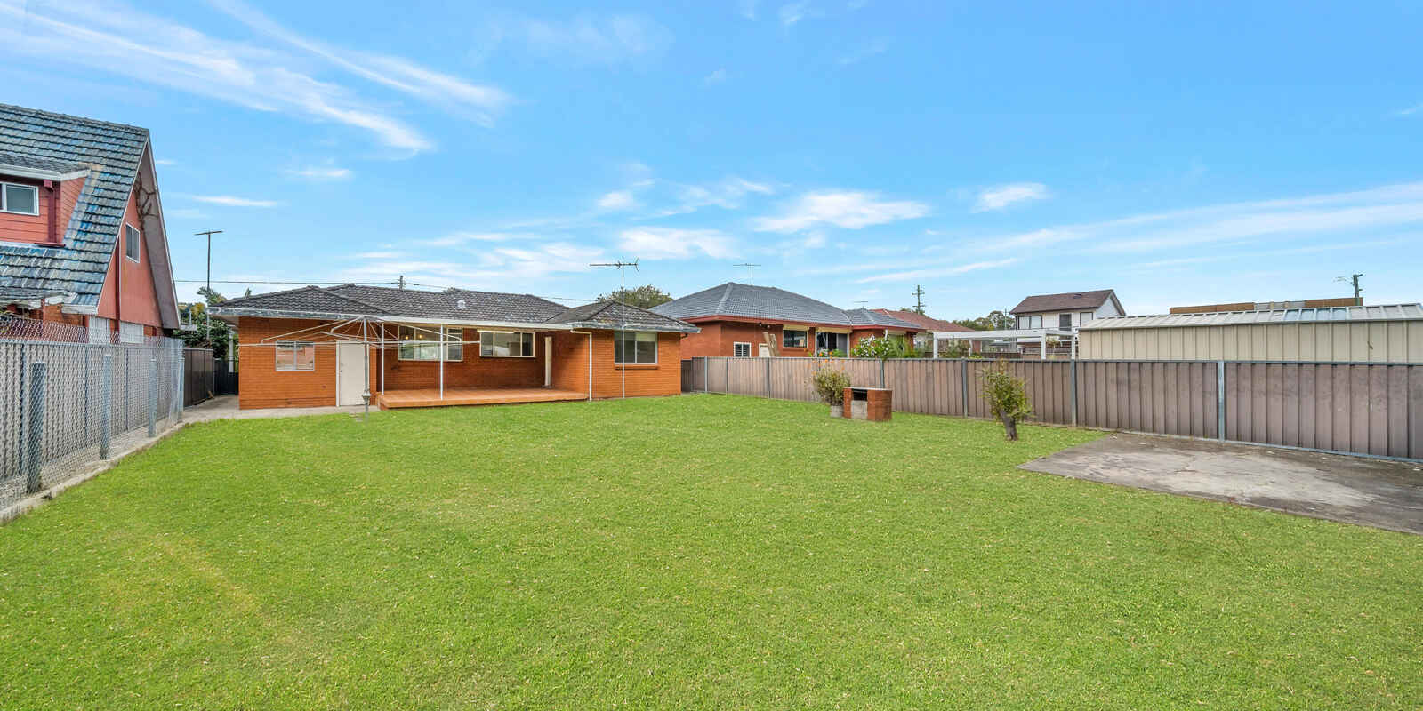 15 Bird Avenue Lurnea
