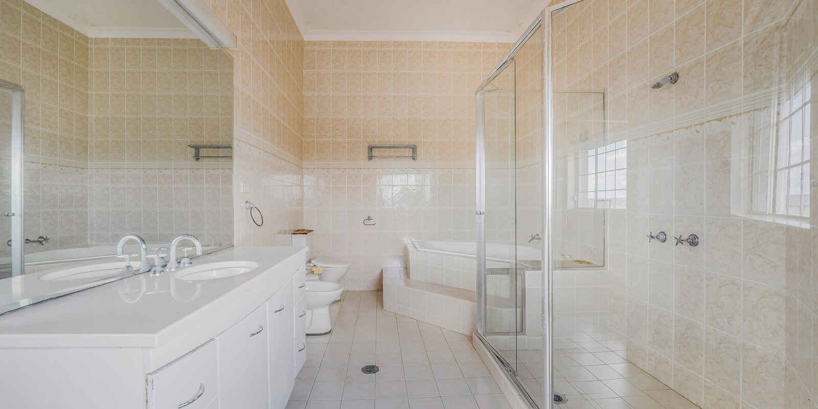 212 Campbelltown Road Denham Court 212 Campbelltown Road Denham Court