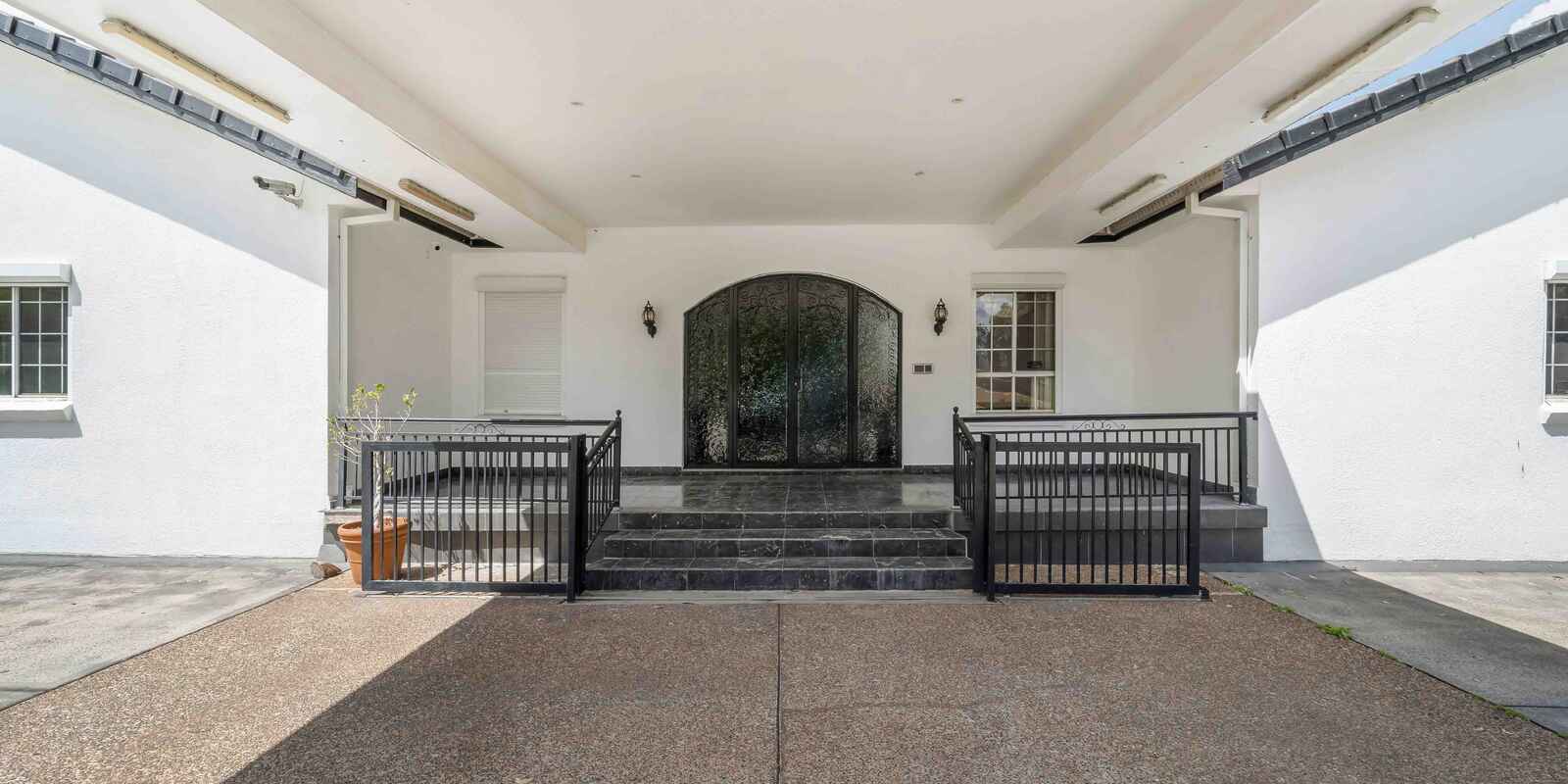212 Campbelltown Road Denham Court 212 Campbelltown Road Denham Court