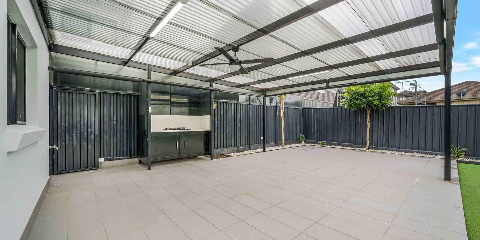 12 Mustang Close Middleton Grange 12 Mustang Close Middleton Grange